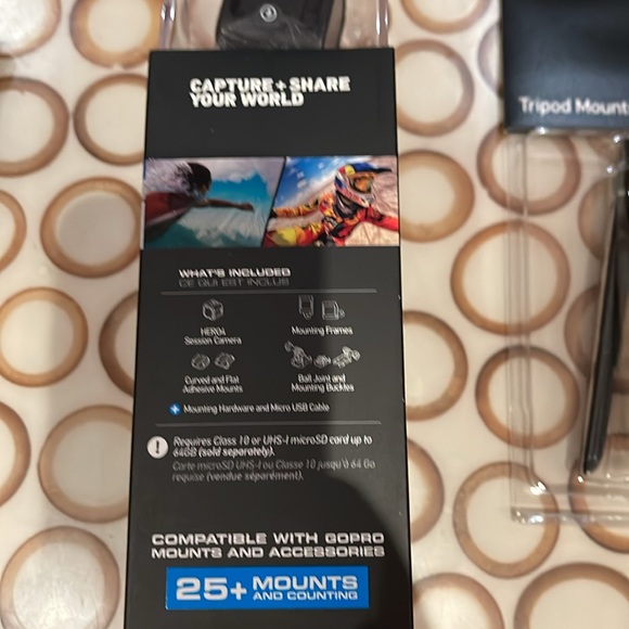 GoPro Hero 4 Session Waterproof with Tripod Mounts - Picture 2 of 9